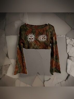 Romwe Women's Small Tie Dye Cropped Top Boho Grunge Sun Sheer Bell Sleeve Hippie